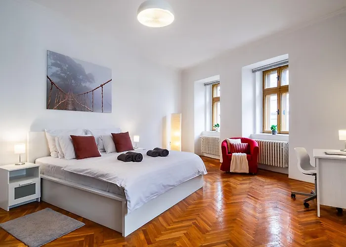 Apartmany U Vlasskeho Dvora